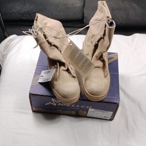 NWT Army Mens Temperate Weather Combat Boots Size 12.5 Regular